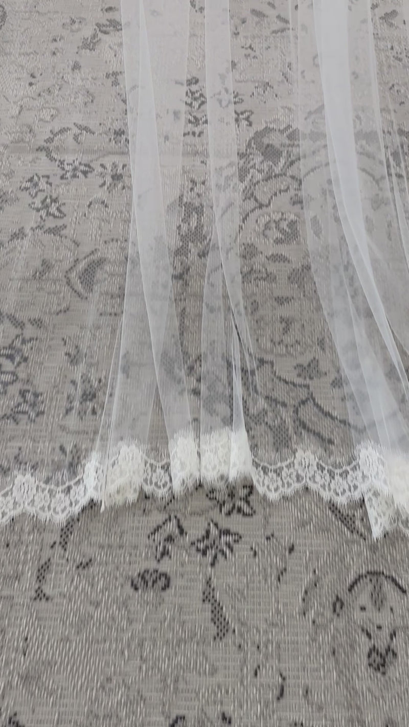 Wedding veil in Calais lace - Christelle Vasseur Couture